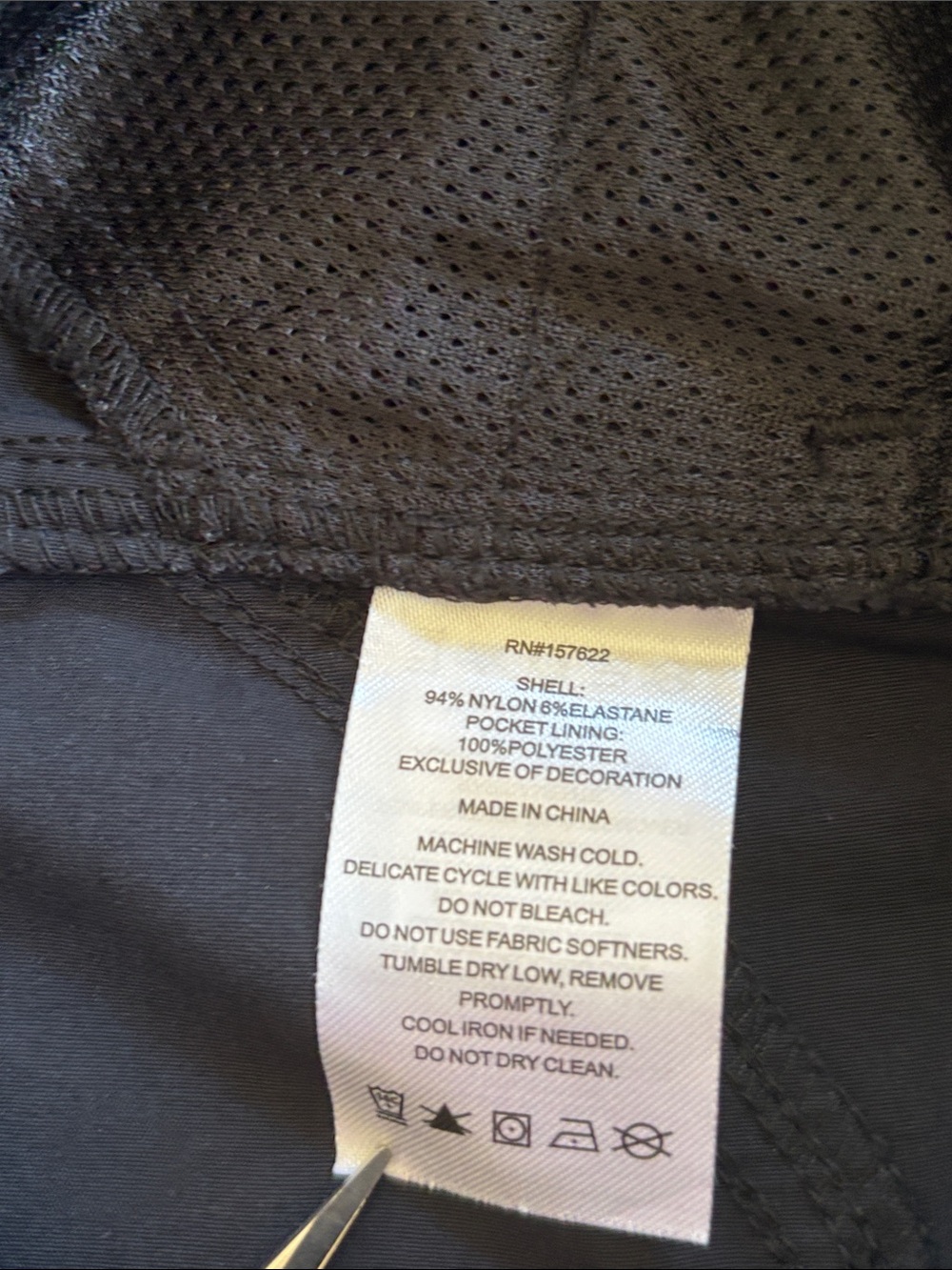 Eddie Bauer Black Flat Front Cargo Stretch Shorts 7” Inseam Gorpcore Size 10 - Picture 4 of 4